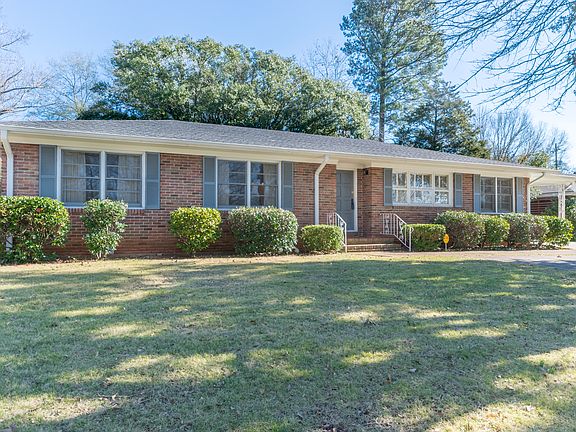 Great curb appeal!