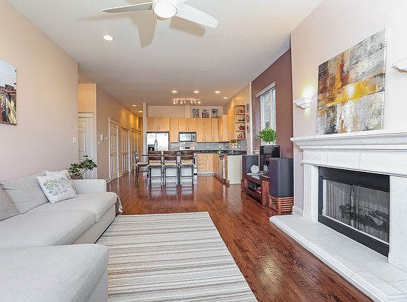 4th image of 4346 N Ashland Ave APT 3N