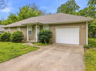 205 South St, Willard, MO 65781