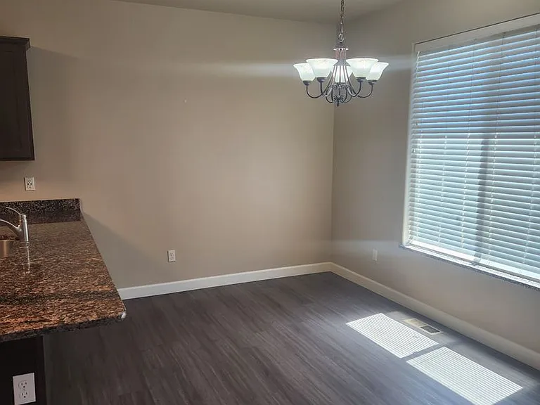 7216 W Chestnut Ave — Photo 17
