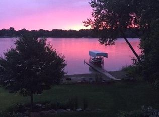 4360 Reiland Ln, Shoreview, MN 55126