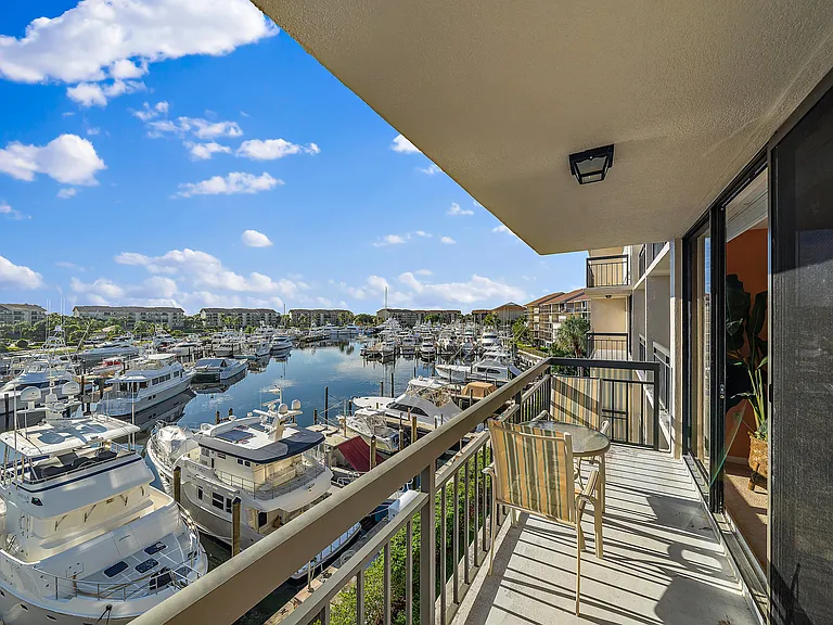 2601 Marina Isle Way #402 — Photo 12