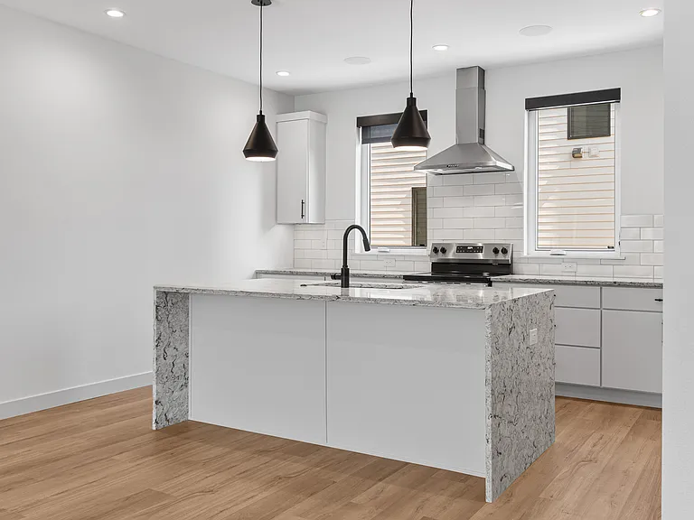 14 Lincoln Ave #4 — Photo 12