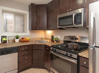 6710 N. Sheridan, Chicago, IL 60626
