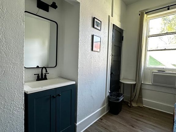 3rd image of 424 2nd St N #10