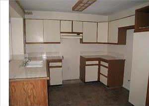 3rd image of 11922 Sugar Creek Ct