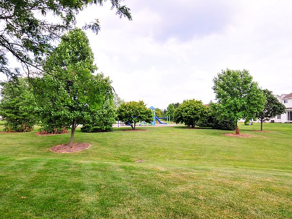 4th image of 2804 Kentshire Ct