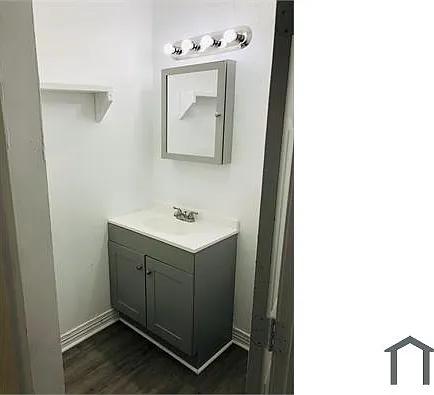4 bed, $3,100 — Photo 4