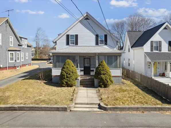 8 General Cobb St, Taunton, MA 02780