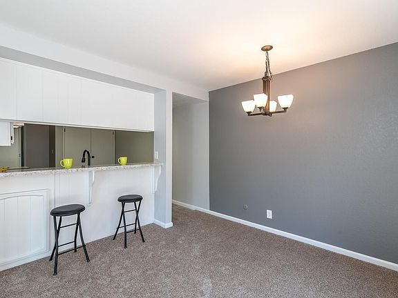 4th image of 727 Mikkelsen Dr