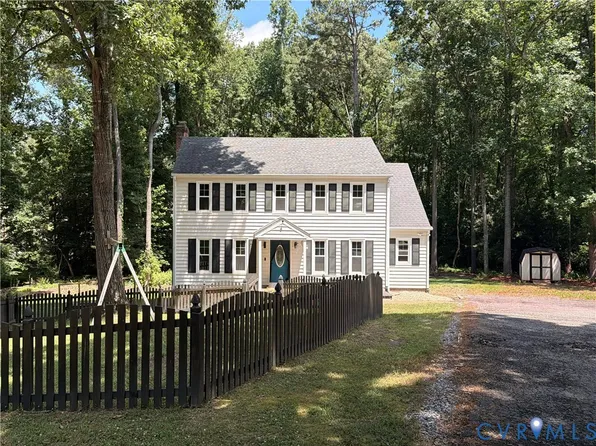 4600 Landing Cir, North Chesterfield, VA 23236