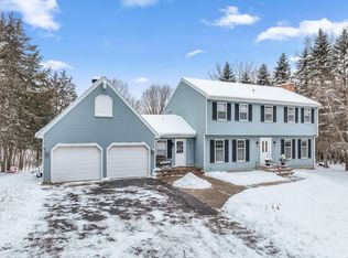 33214 Nueman Ct, Lindstrom, MN 55045