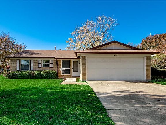 2nd image of 4929 Pinehurst Dr