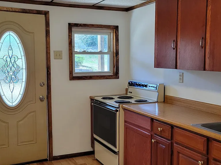 213 Spring St #1 — Photo 14