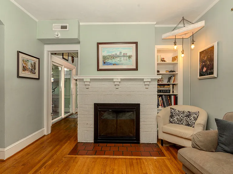 3577 Westminster Ave — Photo 8