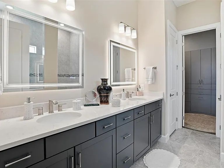 Pebble Ridge Dr — Photo 43