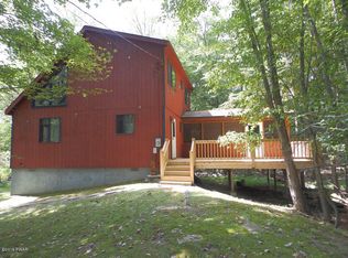 124 Windwood Dr, Dingmans Ferry, PA 18328