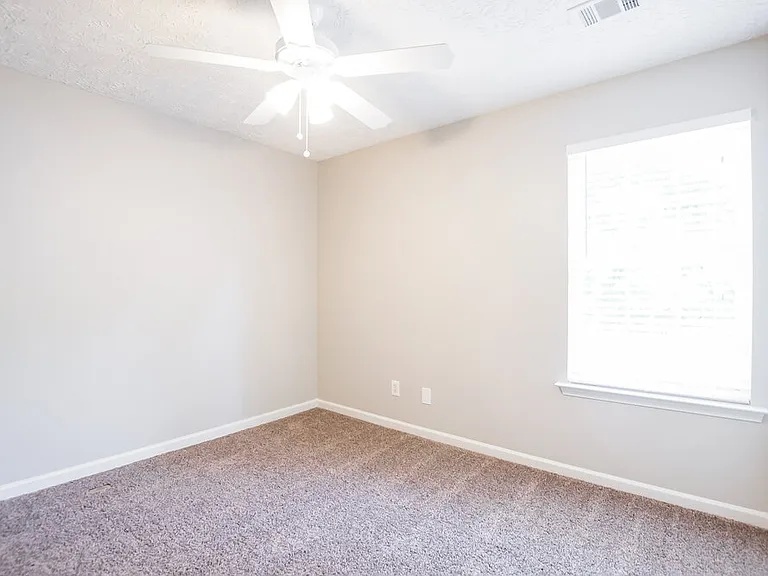 186 Ilex Dr — Photo 11