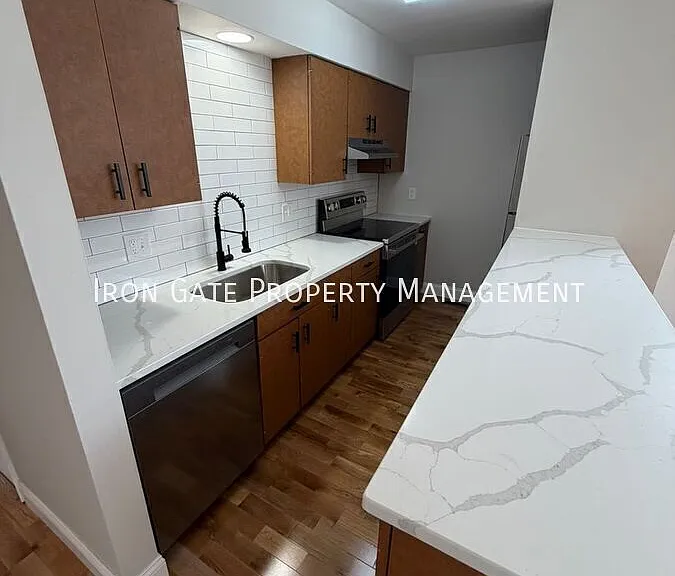 1022 Russell Blvd #B — Photo 7