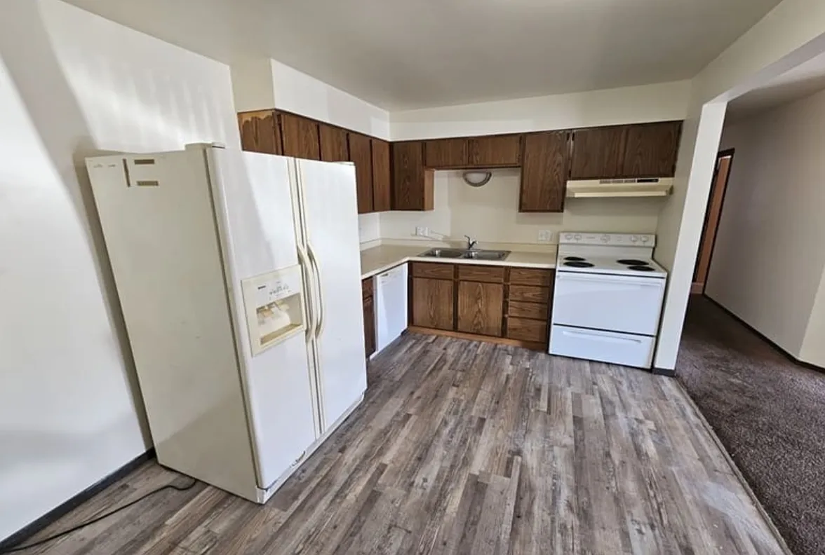 3 bed, 960 sqft, $1,375 — Photo 4