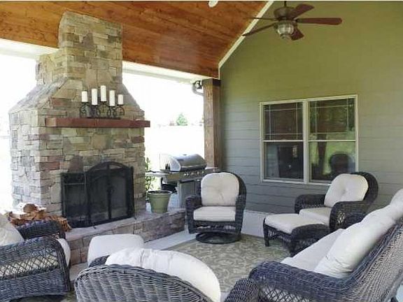 5th image of 614 Clear Canyon Dr