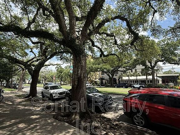 2nd image of 3625 Saint Charles Ave APT 3A