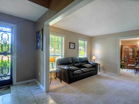 5th image of 8244 Echo Hills Ln