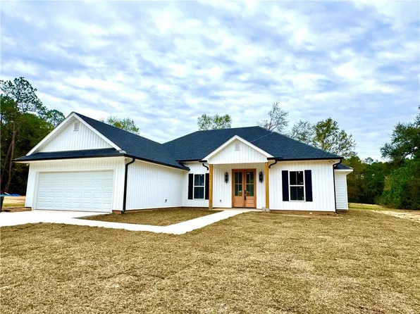 26366 Snead Dr, Abita Springs, LA 70420