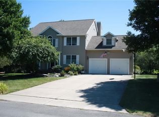 76 Carson Dr, Oswego, NY 13126