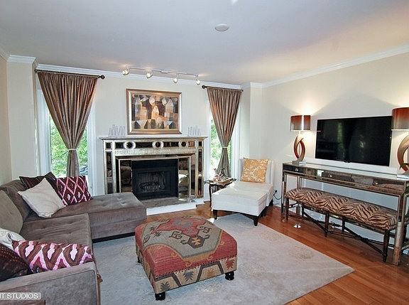 3rd image of 106 Frank Lloyd Wright Ln