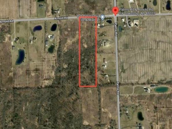 8145 Arnold Rd, Fair Haven, MI 48023