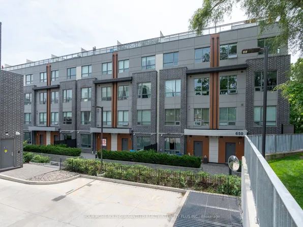 650 Atwater Ave #21, Mississauga, ON L5G 0B6
