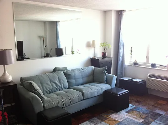 Sold by Real Direct | media 20