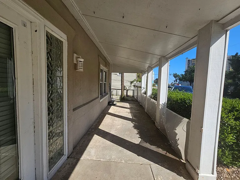 302 2nd Ave S — Photo 3