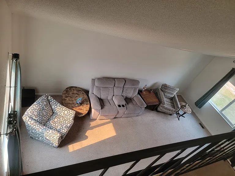 2833 Quincy Ct — Photo 9