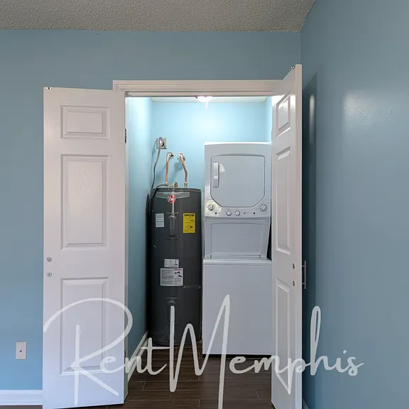 358 E Pkwy N #4 — Photo 6