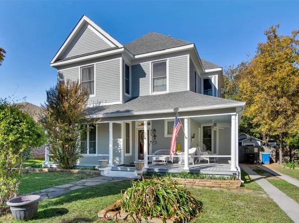 909 W Gandy St, Denison, TX 75020
