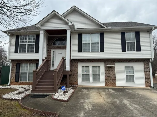 2336 Spring Haven Dr, Gainesville, GA 30504