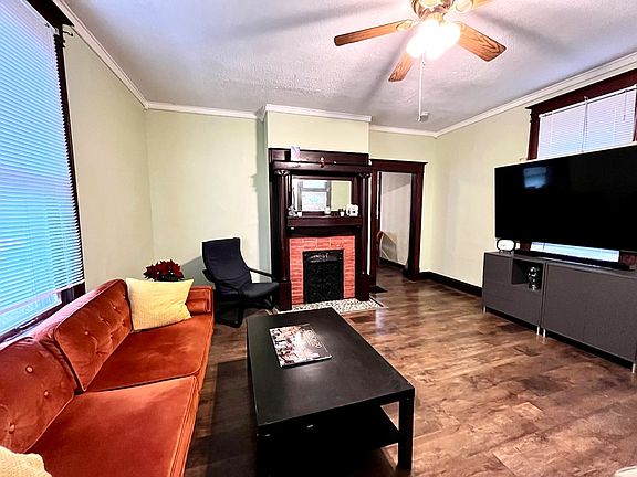4th image of 245 Madeira Ave
