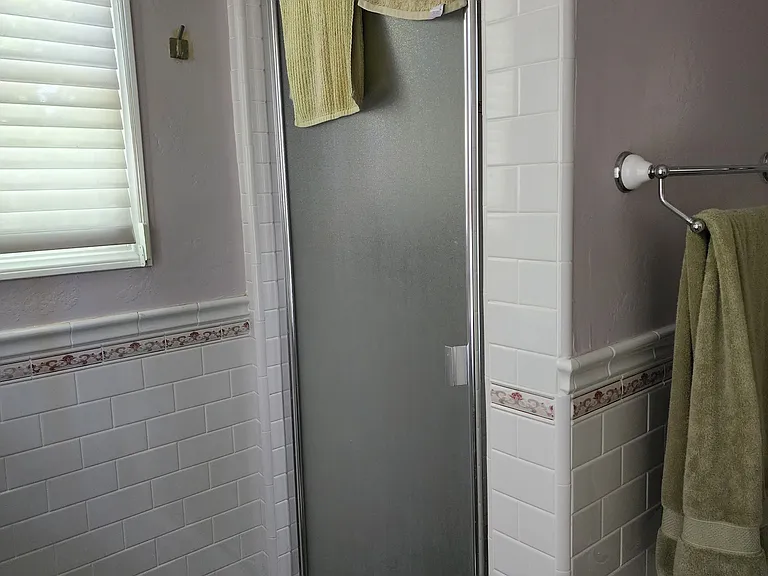 10758 Farragut Dr — Photo 35