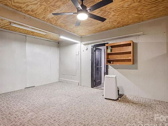 5th image of 2026 12th Ave NE