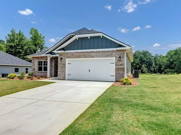 325 Angela Ave, Bowdon, GA 30108
