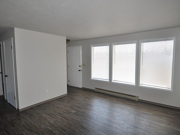 4th image of 2609 E Upriver Dr