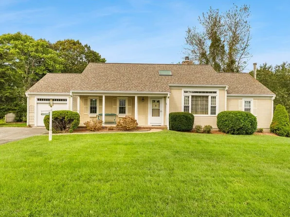 30 Pleasant Street, West Dennis, MA 02670