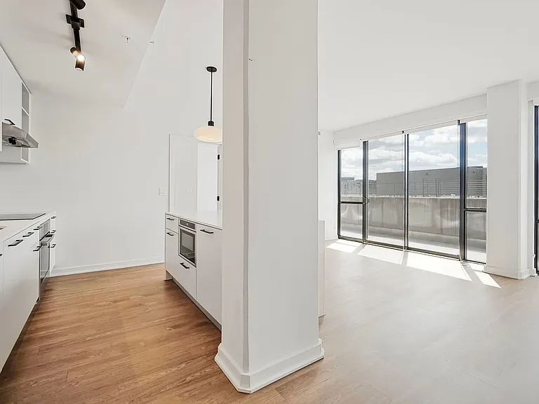 1625 Eckington Pl NE #Penthouse 117 — Photo 5
