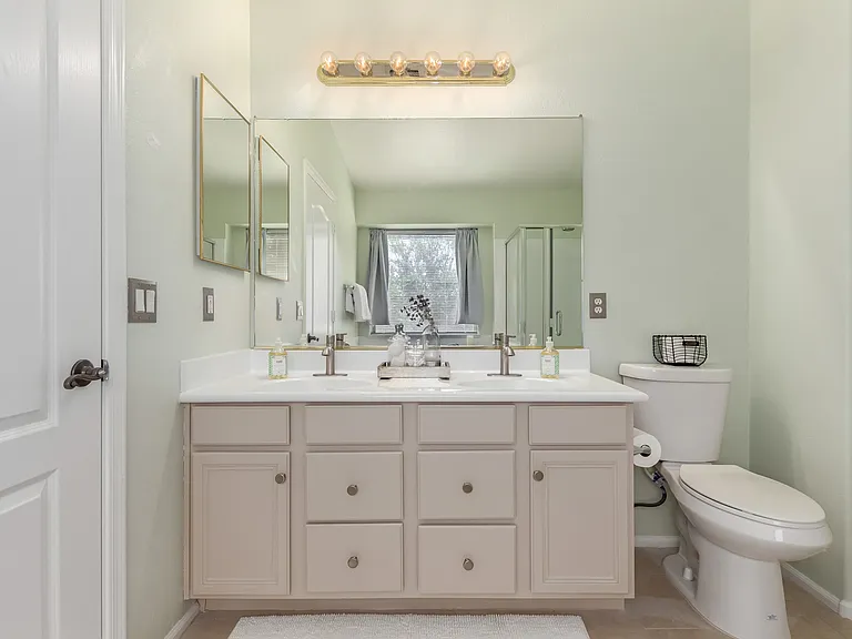 42553 W Sparks Dr — Photo 11