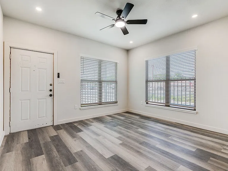 108 Beatrice Ave #101 — Photo 4