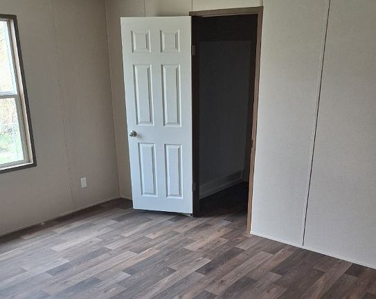 4th image of 700 S 4th St