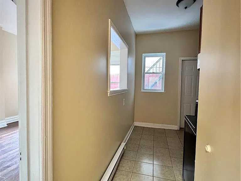 120 N 4th St #2 — Photo 2