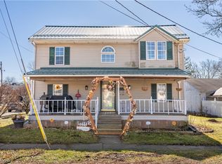 335 High St SW, Carrollton, OH 44615